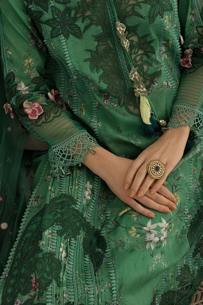 Sobia Nazir - Luxury Lawn '24 15-B