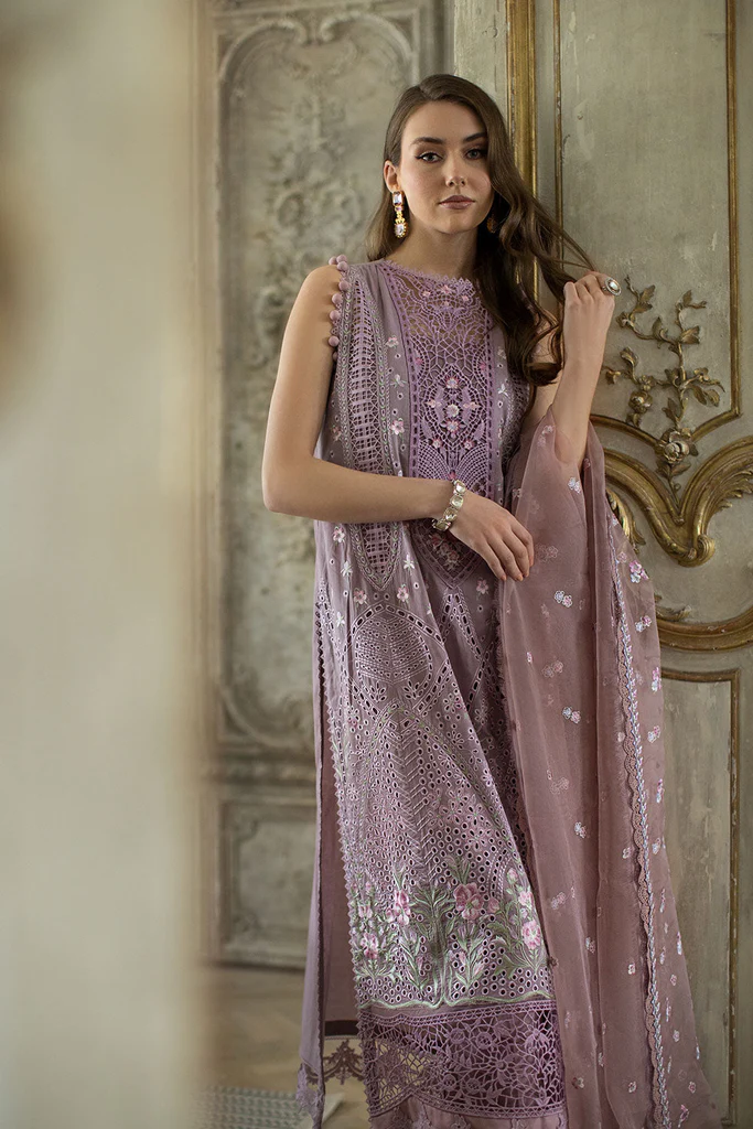 Sobia Nazir - Luxury Lawn '24 09-A