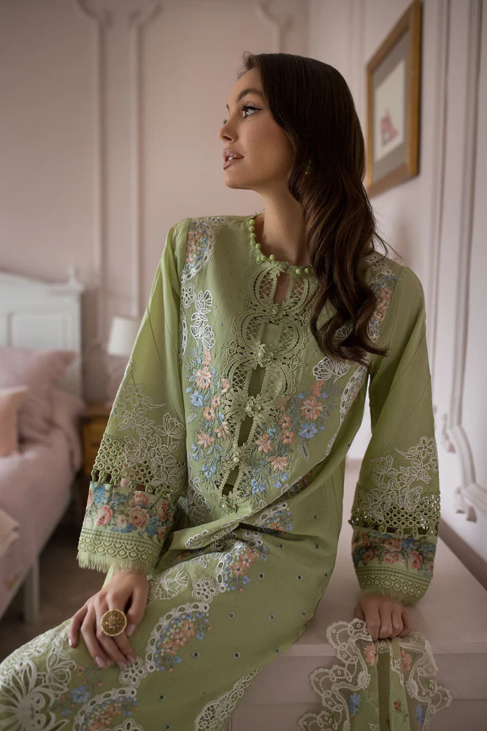 Sobia Nazir - Luxury Lawn '24 04-A