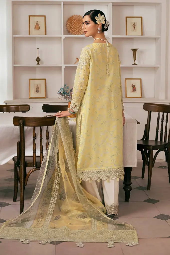 Baroque - Swiss Lawn 23 D04