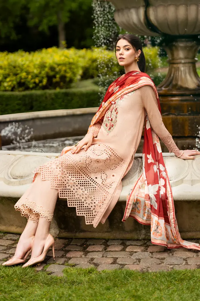 Mushq - Hemline Chikankari '24 Odyssey HMC-12 Blooming Belle