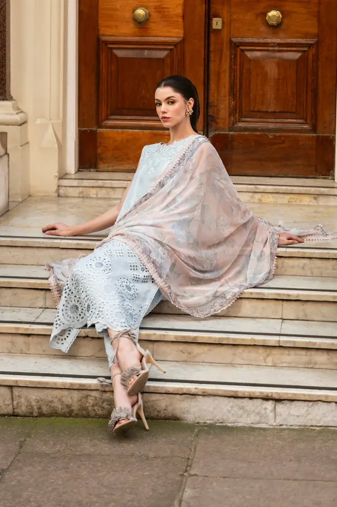 Mushq - Hemline Chikankari '24 Odyssey HMC-11 Nightingale Noir