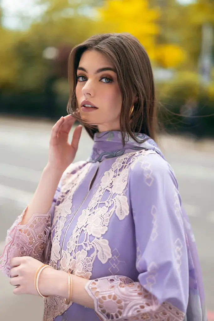 Mushq - Hemline Chikankari '24 Odyssey HMC-09 Bloom Boulevard