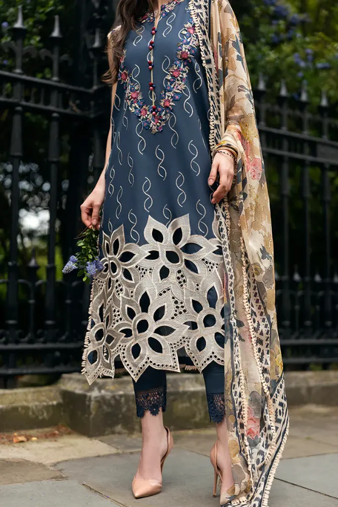 Mushq - Hemline Chikankari '24 Odyssey HMC-03 Petale Symphony