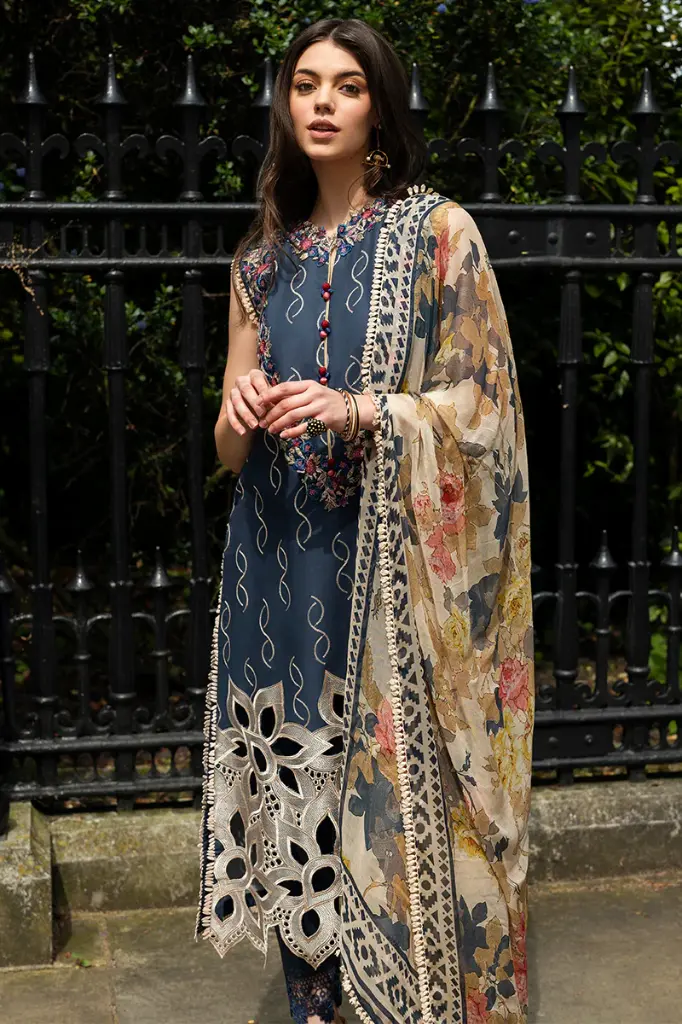 Mushq - Hemline Chikankari '24 Odyssey HMC-03 Petale Symphony