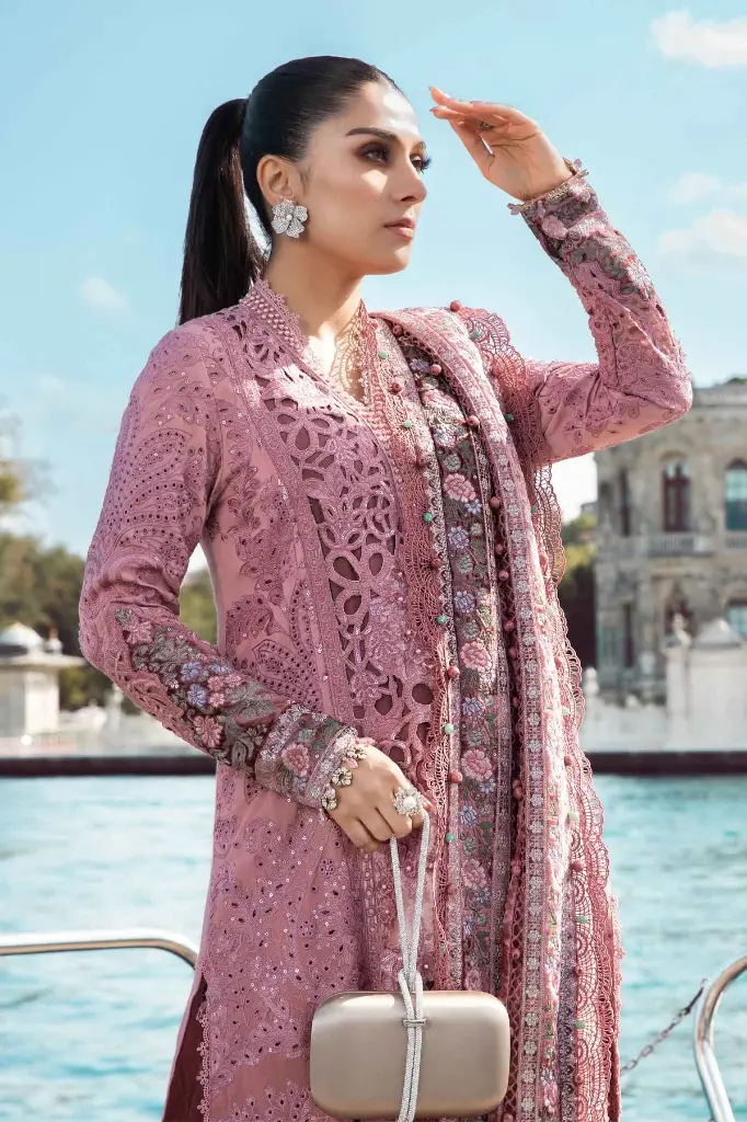 Maria B - Linen Volume 11 - D 06