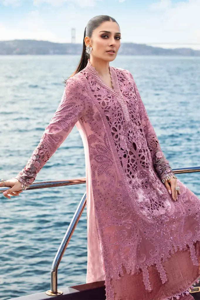 Maria B - Linen Volume 11 - D 06