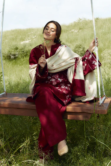 Zara Shahjahan - Coco Winter 2024 - D7A Onyx