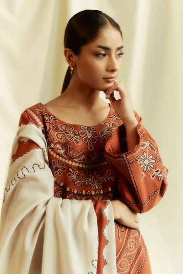 Zara Shahjahan - Coco Winter 2024 - D4B Topaz