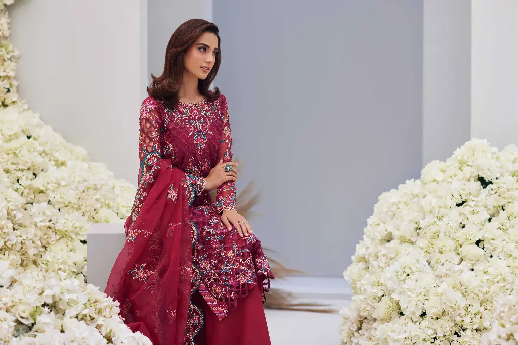 Mina Hasan - Luxury Unstitched - Heer