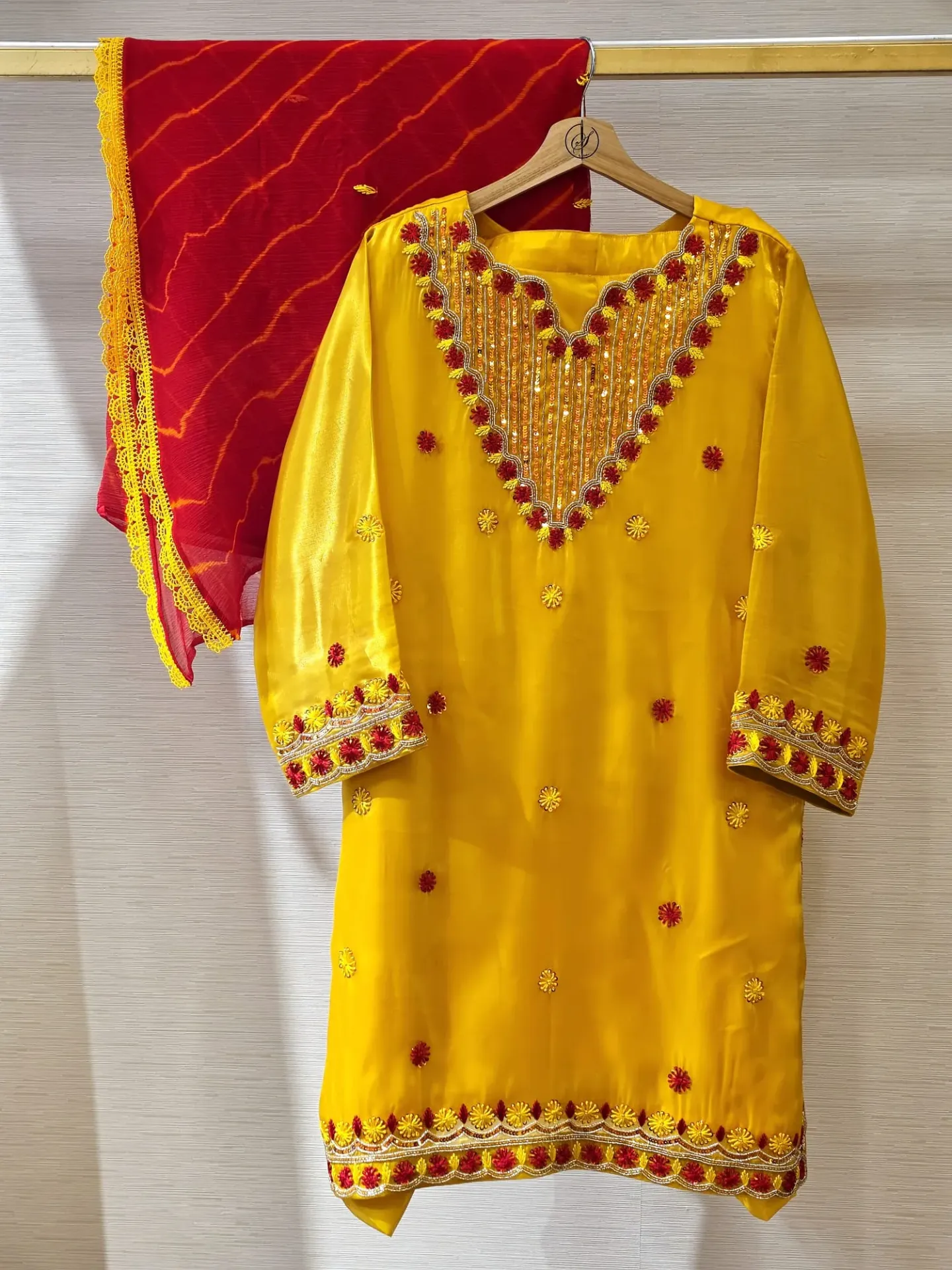 Stitch By Salma - Handwork Shisha Silk Vol 1 D-05