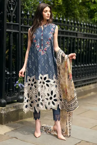 Mushq - Hemline Chikankari '24 Odyssey HMC-03 Petale Symphony