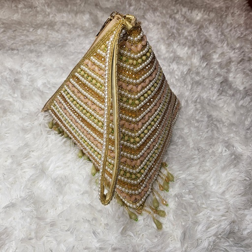 Maryam Manha's Bag - 24 - Pyramid