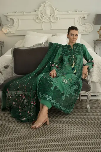 Sobia Nazir - Luxury Lawn '24 15-B